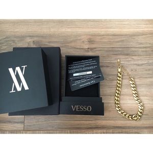 Vesso gold chain choker